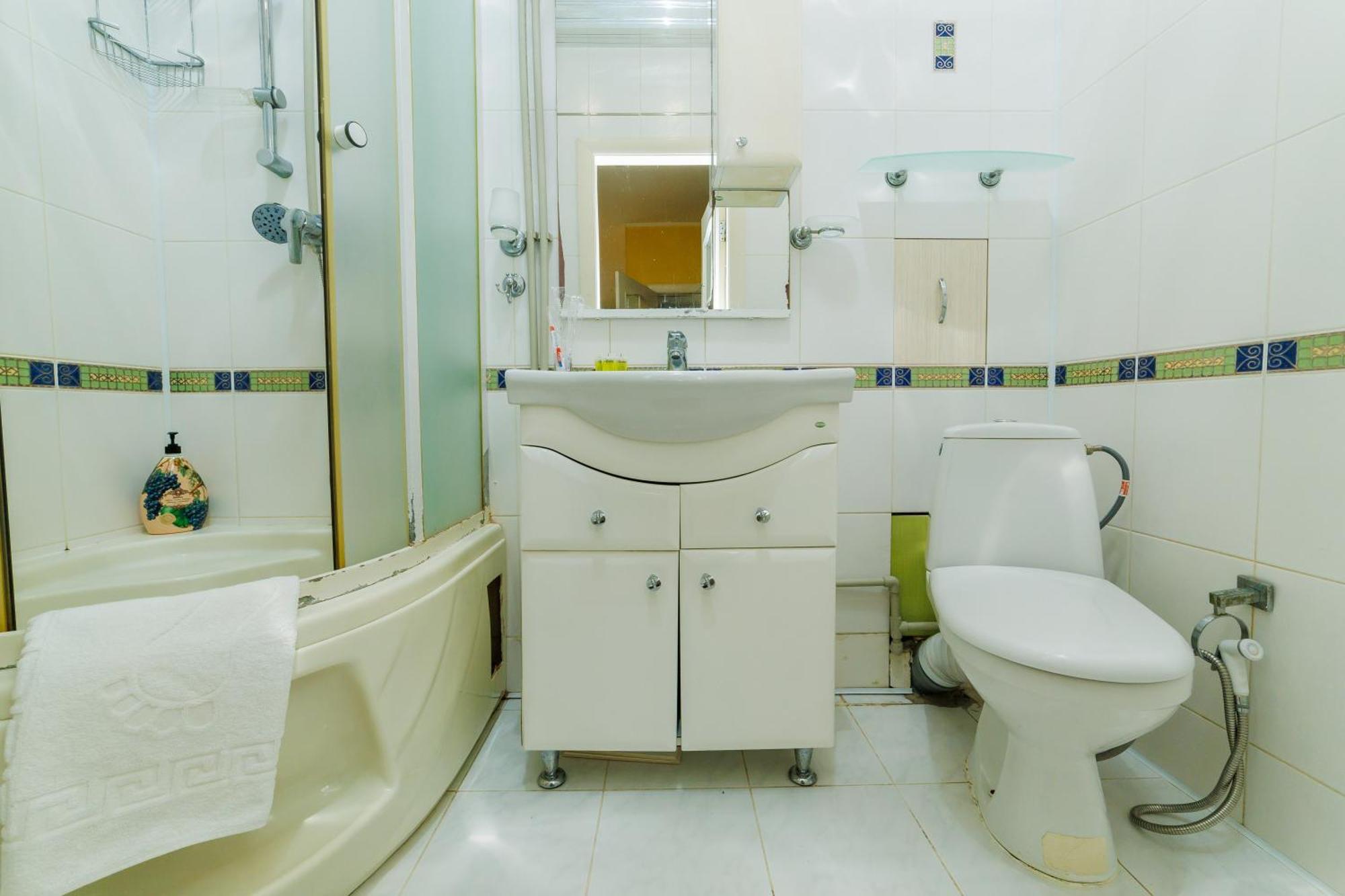 Квартира Антиквара У Центрі Полтави Мережа Alexapartments Документи Для Відряджень Безконтатне Заселення Цілодобово Poltava Luaran gambar