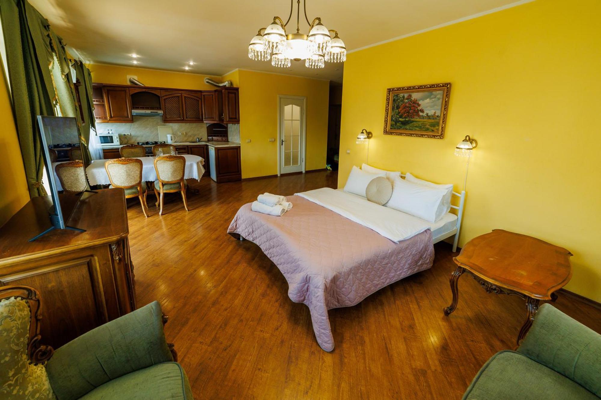 Квартира Антиквара У Центрі Полтави Мережа Alexapartments Документи Для Відряджень Безконтатне Заселення Цілодобово Poltava Luaran gambar