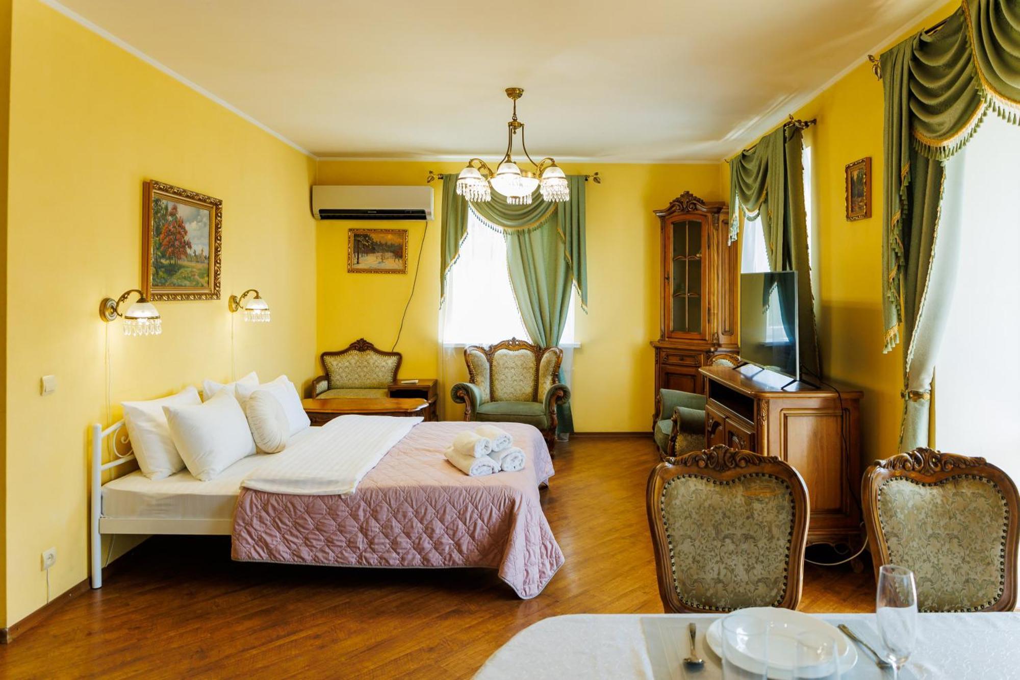 Квартира Антиквара У Центрі Полтави Мережа Alexapartments Документи Для Відряджень Безконтатне Заселення Цілодобово Poltava Luaran gambar